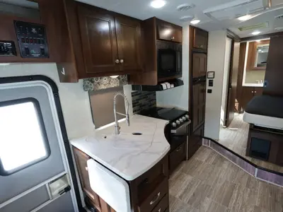 2018 Forest River Sunseeker photo 7