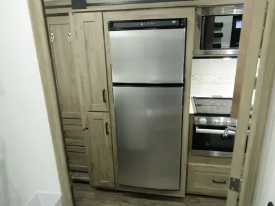 2025 Winnebago Vista photo 15