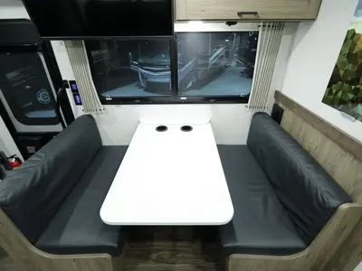 2025 Winnebago Vista photo 19
