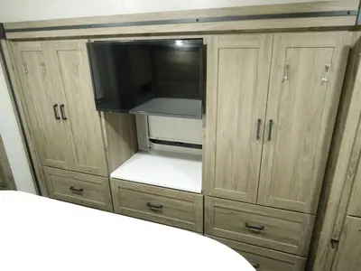 2025 Winnebago Vista photo 24