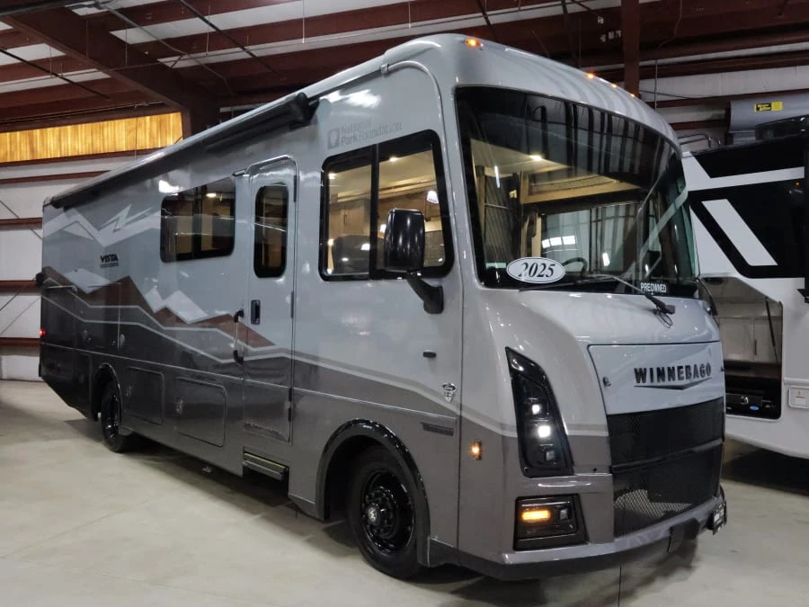2025 Winnebago Vista exterior