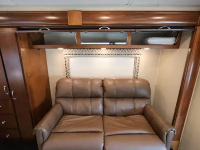2018 Renegade Villagio photo 14