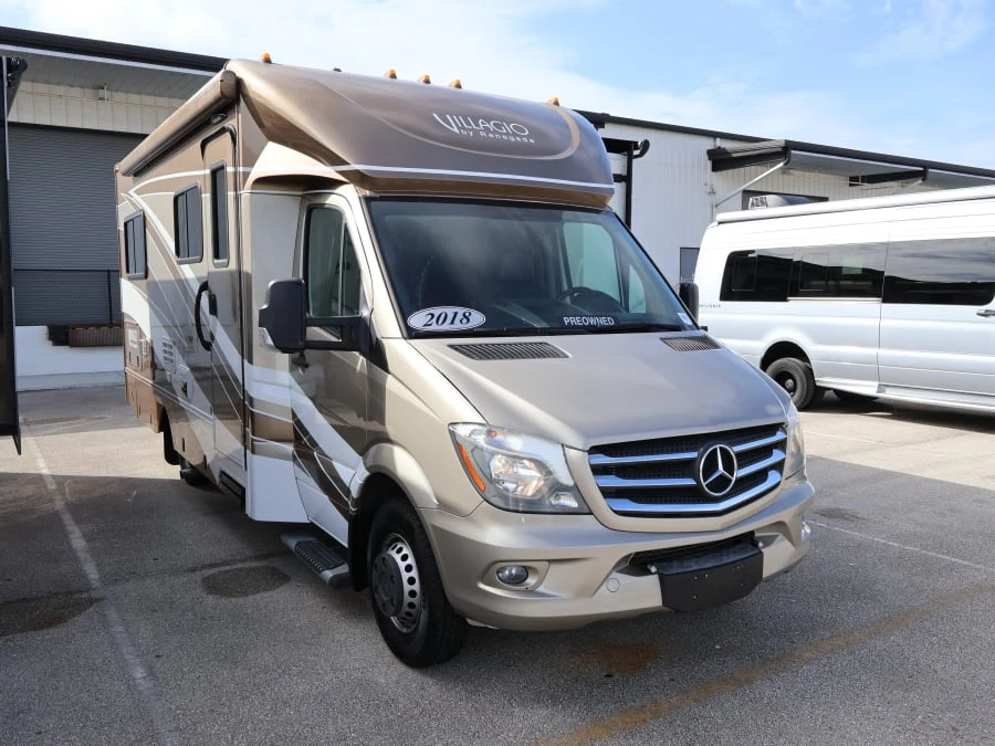 2018 Renegade Villagio exterior