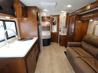 2018 Renegade Villagio photo 5