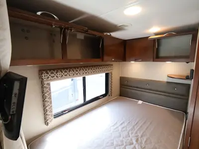 2018 Renegade Villagio photo 19