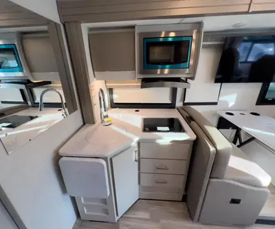 2026 Thor Motor Coach Axis photo 11