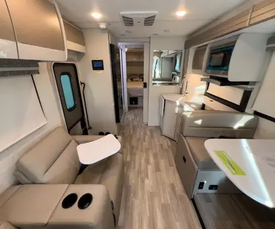 2026 Thor Motor Coach Axis photo 6