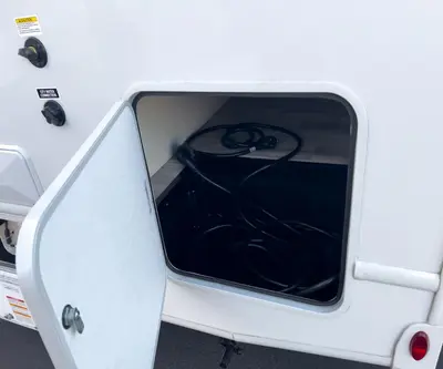 2026 Thor Motor Coach Axis photo 30