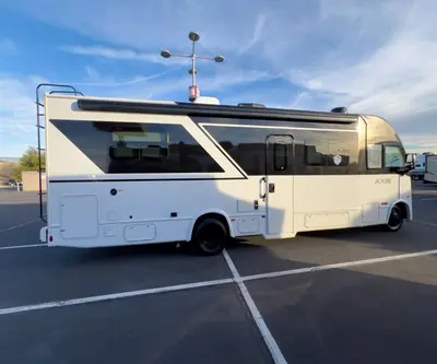 2026 Thor Motor Coach Axis photo 19