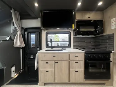 2026 Grand Design Lineage Series F photo 11