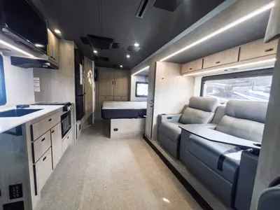 2026 Grand Design Lineage Series M photo 6