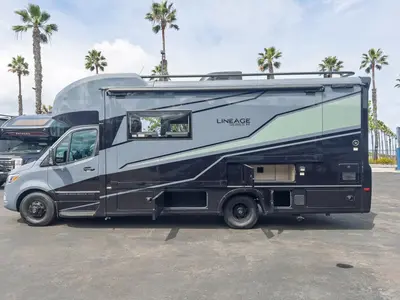 2026 Grand Design Lineage Series M photo 22