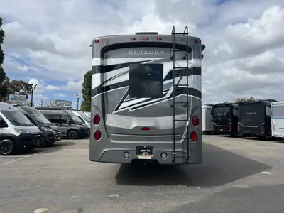 2026 Entegra Coach Vision XL photo 24