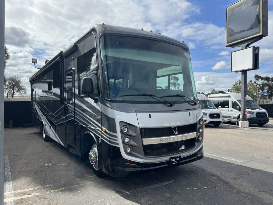 2026 Entegra Coach Vision XL exterior