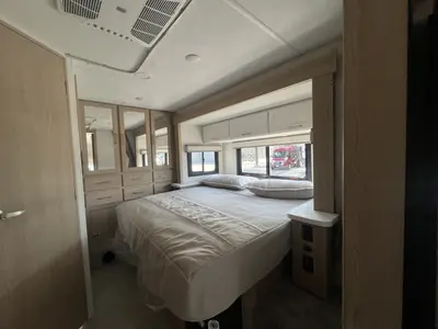 2027 Thor Motor Coach Chateau photo 15