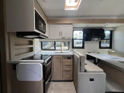 2027 Thor Motor Coach Chateau photo 9