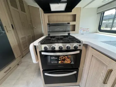 2027 Thor Motor Coach Chateau photo 11