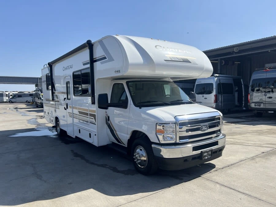 2027 Thor Motor Coach Chateau exterior