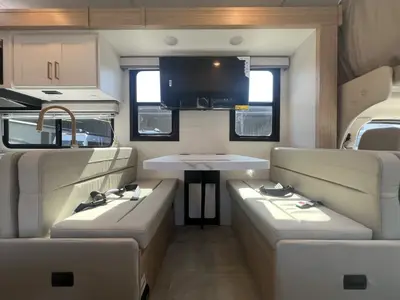 2027 Thor Motor Coach Chateau photo 7