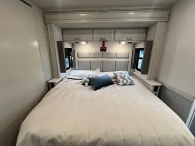 2026 Fleetwood Bounder photo 15