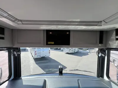 2026 Fleetwood Bounder photo 4