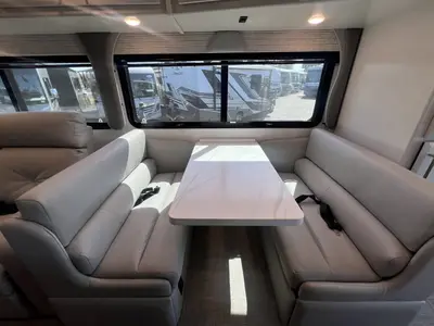 2026 Fleetwood Bounder photo 12