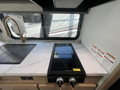 2027 Thor Motor Coach Chateau photo 9