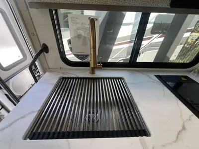 2027 Thor Motor Coach Chateau photo 8