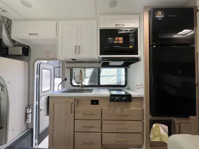 2027 Thor Motor Coach Chateau photo 7