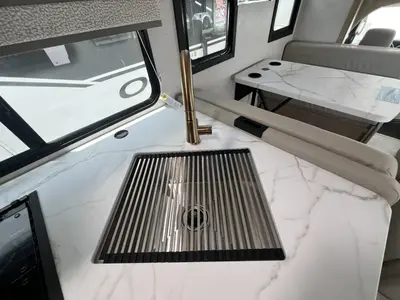 2027 Thor Motor Coach Chateau photo 10