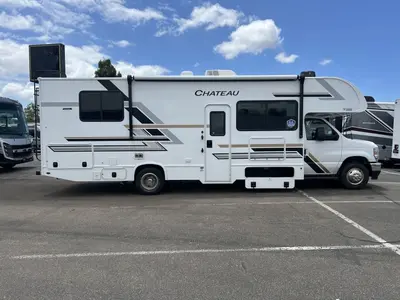 2027 Thor Motor Coach Chateau photo 24