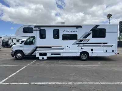 2027 Thor Motor Coach Chateau photo 22