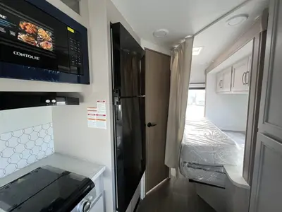 2027 Entegra Coach Odyssey SE photo 9