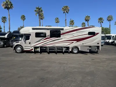 2026 Renegade Valencia photo 22