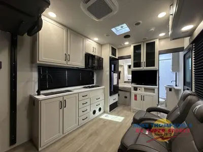 2026 Grand Design Momentum G-Class photo 19