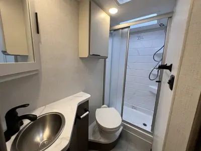 2027 Thor Motor Coach Quantum photo 16