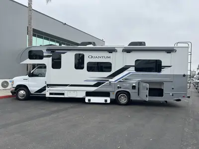 2027 Thor Motor Coach Quantum photo 21
