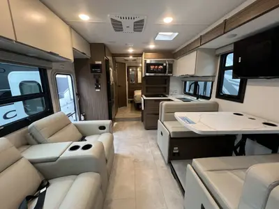 2027 Thor Motor Coach Quantum photo 4