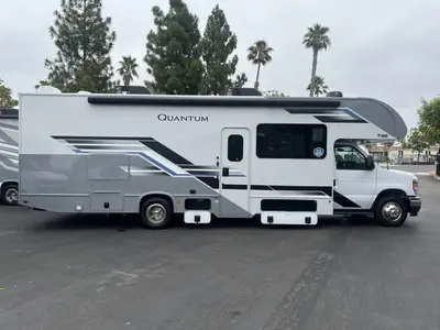 2027 Thor Motor Coach Quantum photo 23