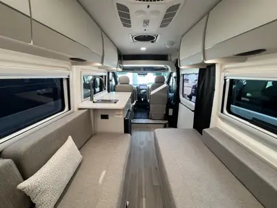 2027 Thor Motor Coach Tellaro photo 4