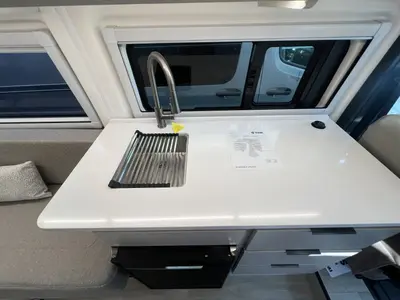 2027 Thor Motor Coach Tellaro photo 8