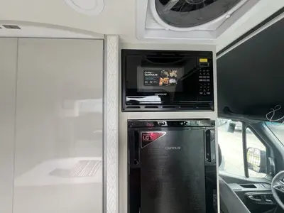 2027 Thor Motor Coach Tranquility photo 11