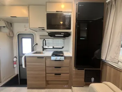 2027 Thor Motor Coach Chateau photo 7