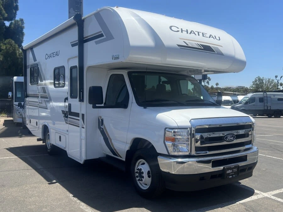 2027 Thor Motor Coach Chateau exterior