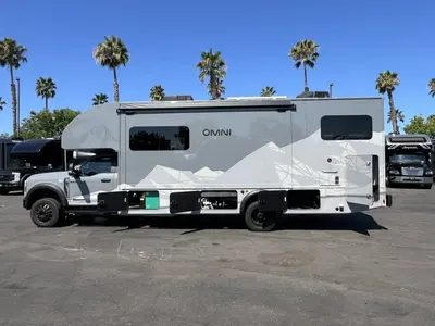 2027 Thor Motor Coach Omni photo 21
