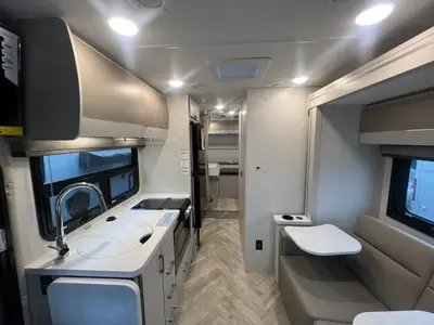 2027 Thor Motor Coach Gemini photo 4