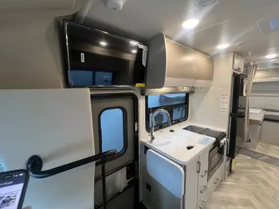 2027 Thor Motor Coach Gemini photo 5