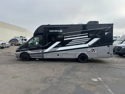 2027 Thor Motor Coach Gemini photo 17