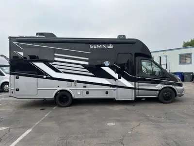 2027 Thor Motor Coach Gemini photo 20
