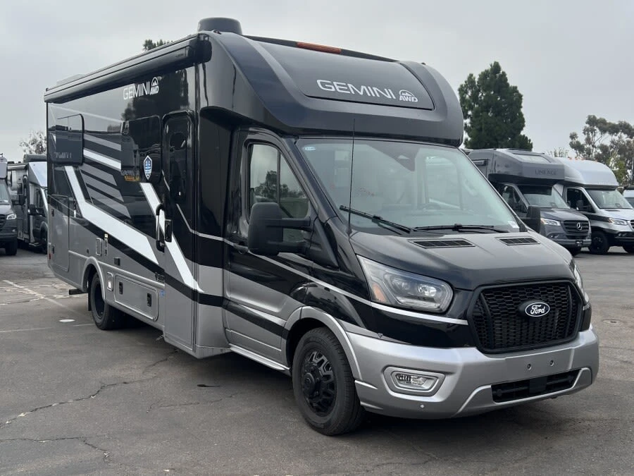 2027 Thor Motor Coach Gemini exterior